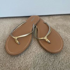 Old Navy Flats/Flip Flops